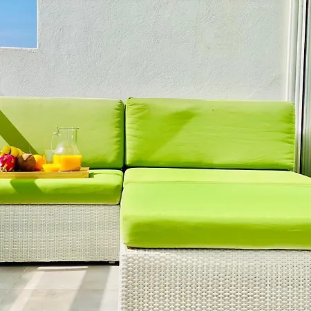 Cozy With Pool In Lanzarote Apartment